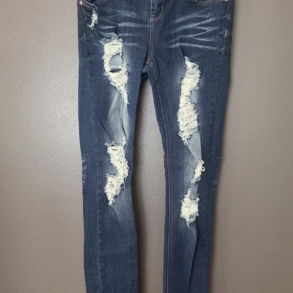 Wet Seal Distressed Skinny Stretch Jegging Jeans - Picture 2 of 5